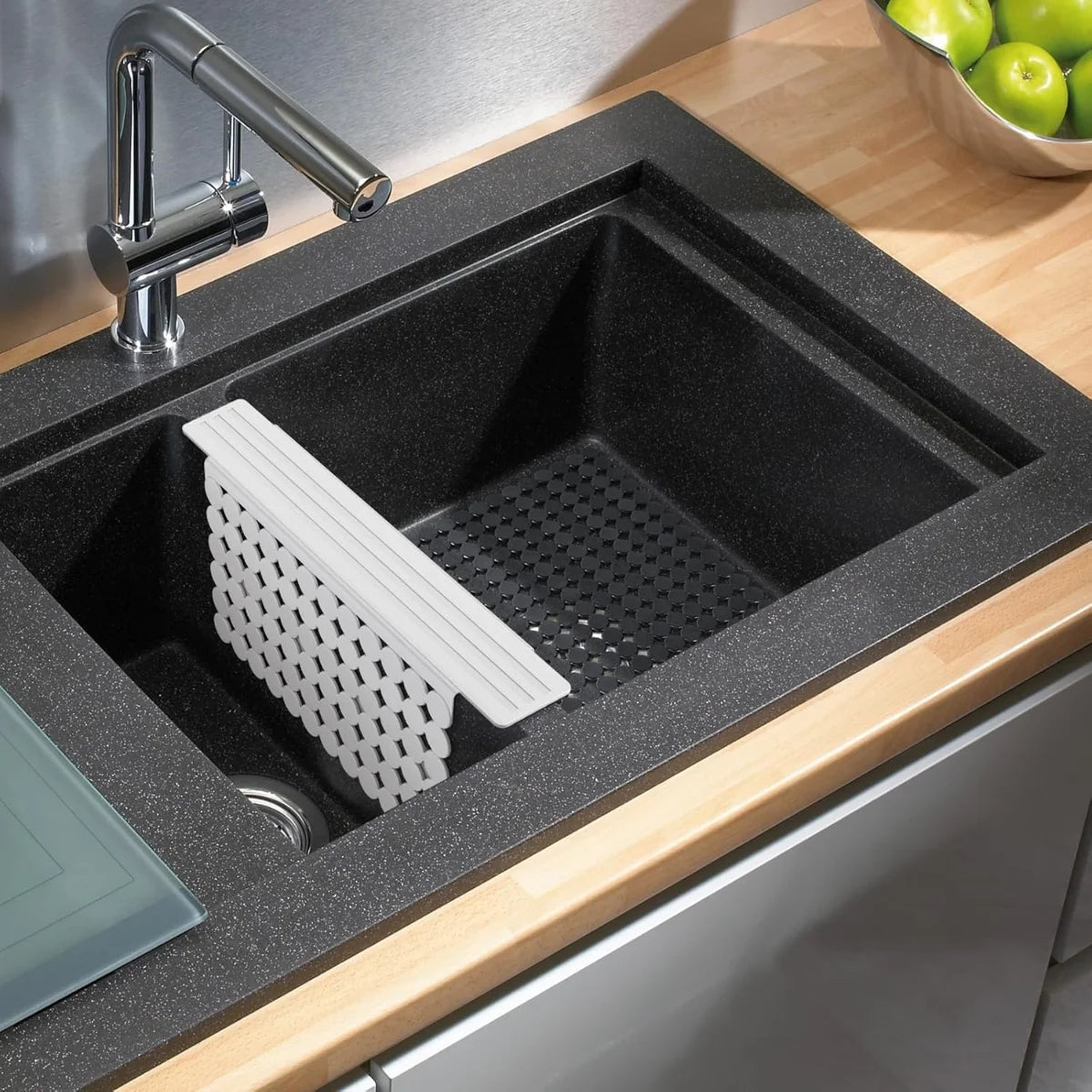 Bligli PVC Sink Divider Mat - 12.2"x4.7", Non-Slip with 6 Suction Cups, Scratch & Stain Resistant, Fits Divided Basins, Easy to Clean
