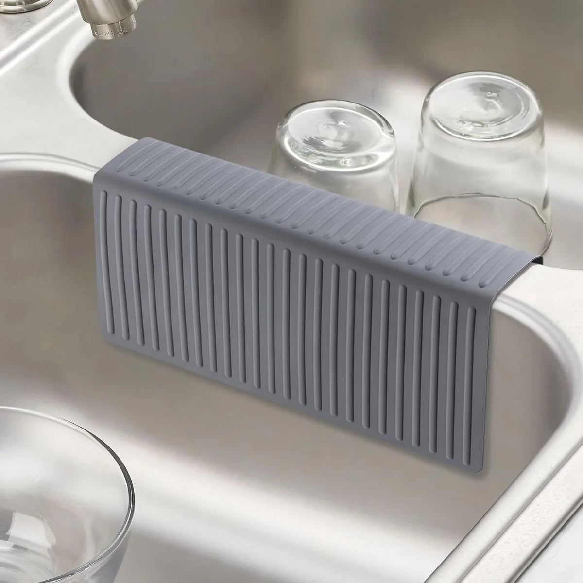 Bligli Silicone Sink Divider Mat - 11.8x5.3 inch Non-Slip Kitchen Organizer, Dish & Glassware Protector for Double Basins, Scratch & Stain Resistant, Durable & Flexible